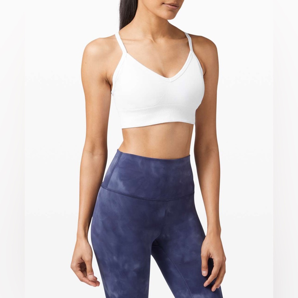 Lululemon Ebb to Street Bra *C/D Cup
White